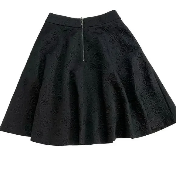 GUESS Los Angeles Circle Skater Skirt XS w/ Pockets Black Embossed Floral - Picture 4 of 13